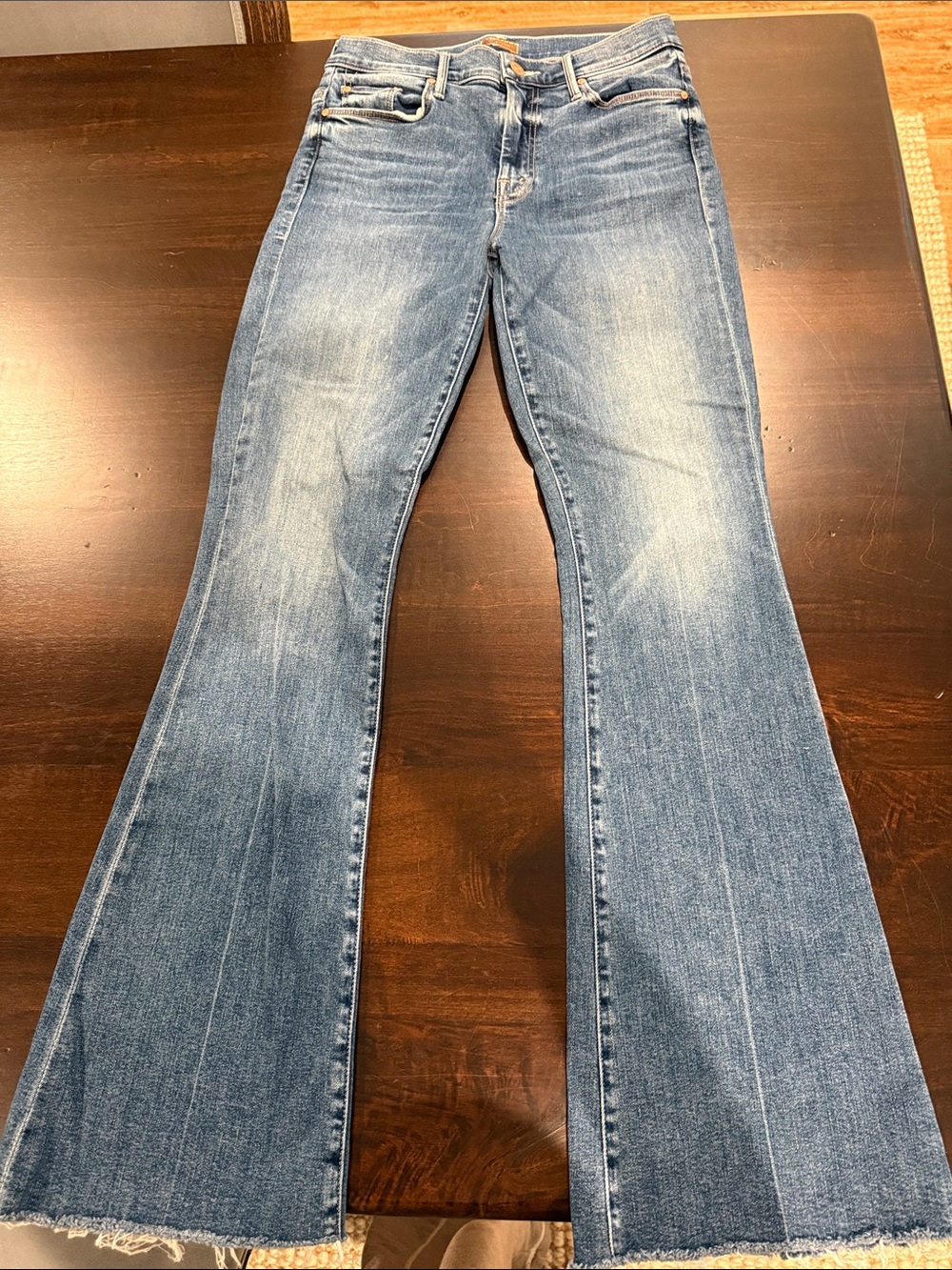 MOTHER Weekender Fray Jeans